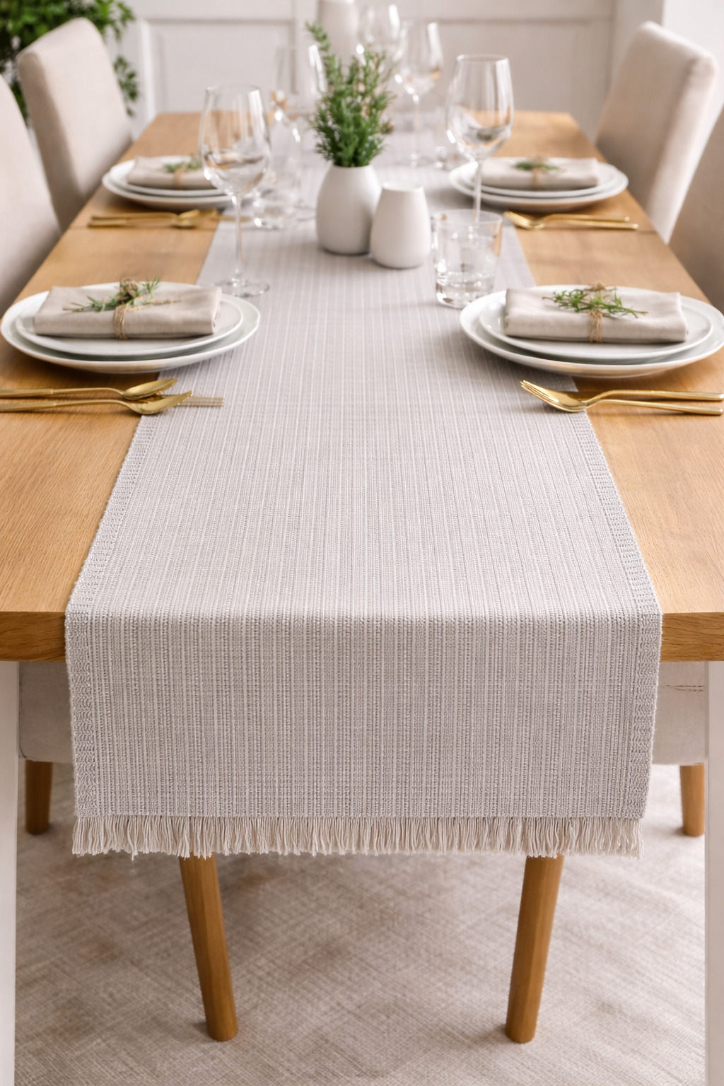 No35_Table Runner Charm Cream